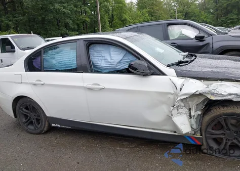 2008 BMW 328 z USA, uszkodzony, nr VIN WBAVC73588KP39532